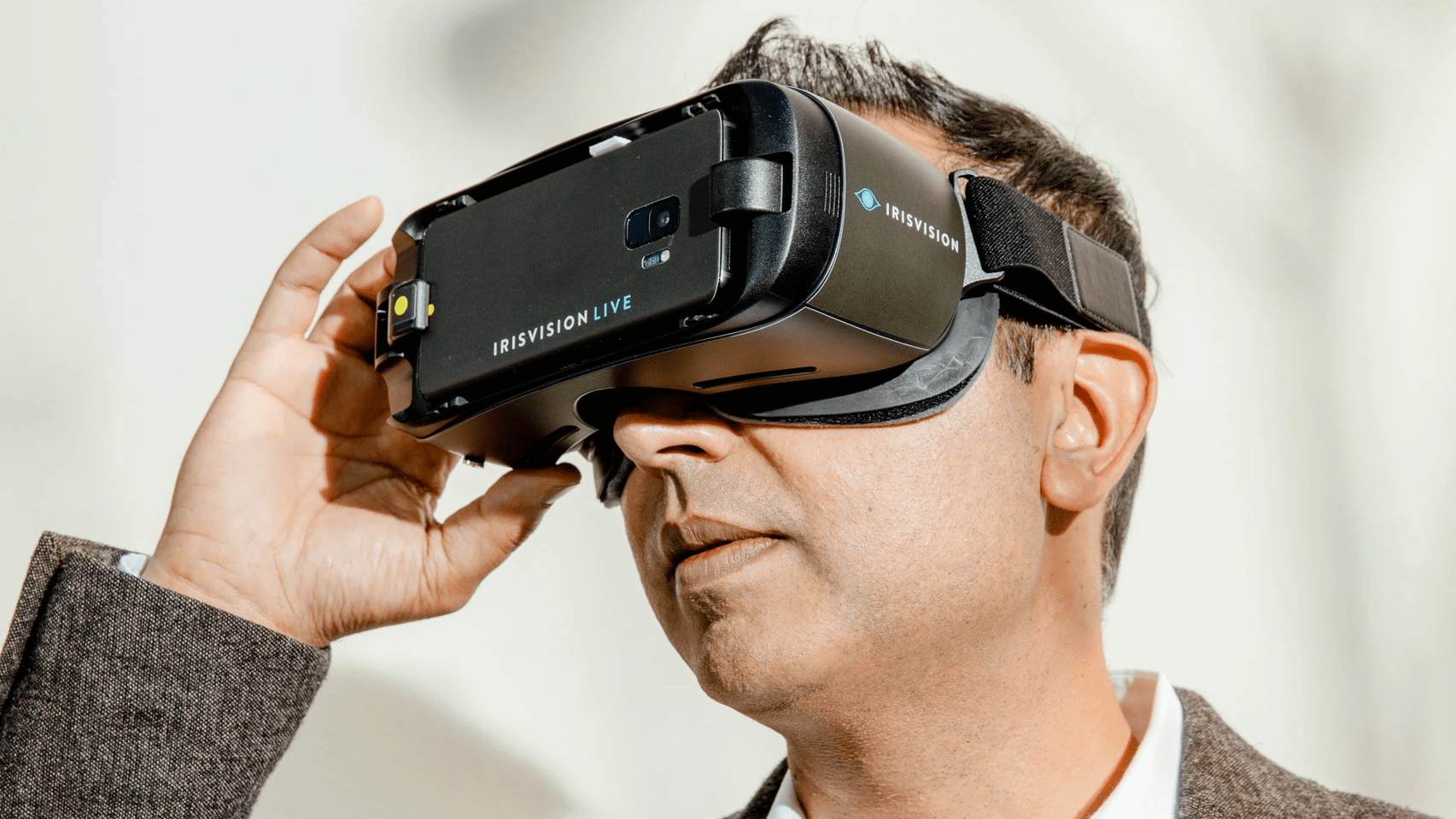 Ammad Khan, chief executive officer of IrisVision-min